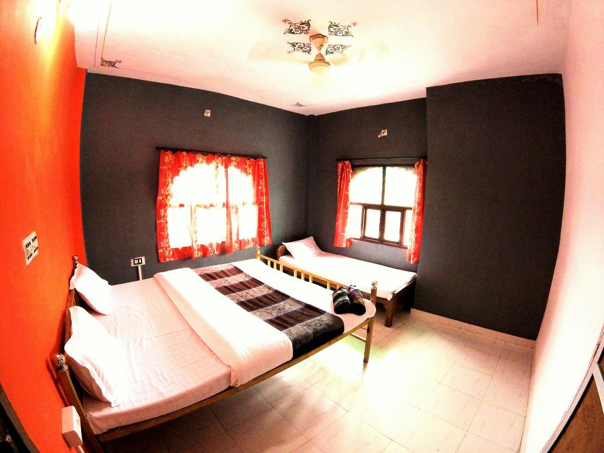 The Hostel Crawl Udaipur Exterior photo
