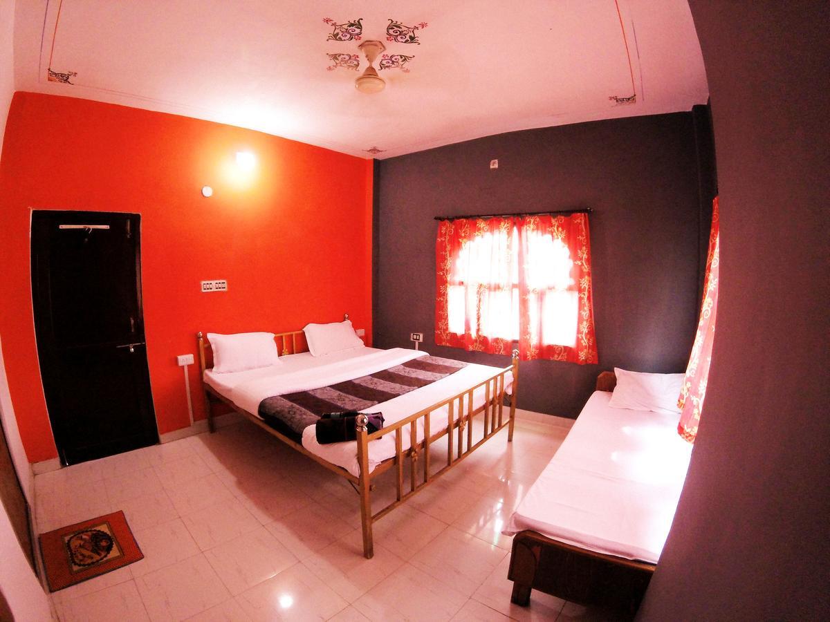 The Hostel Crawl Udaipur Exterior photo